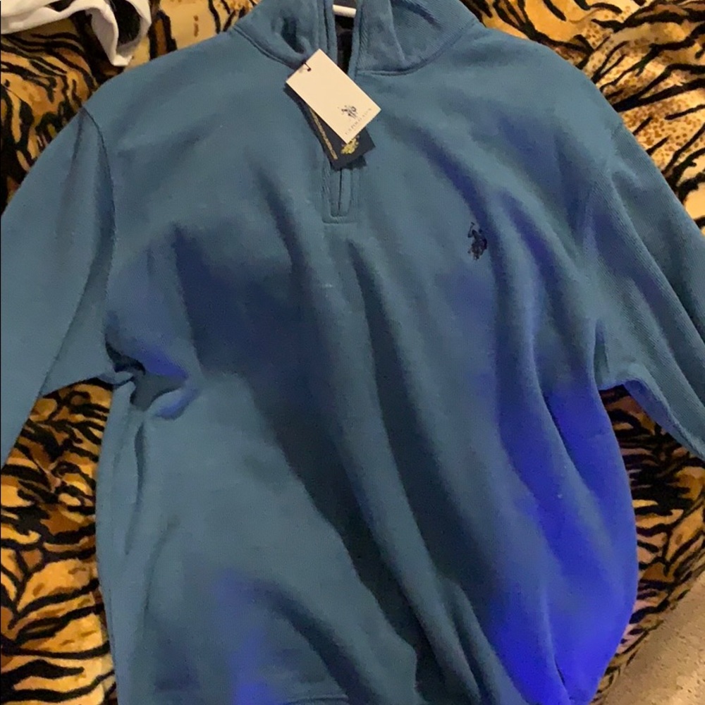 Polo sweater